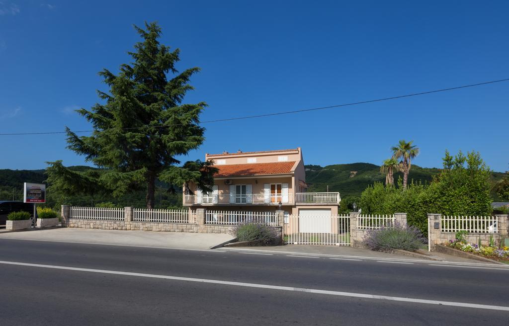 Apartments Raskovic Радановичи Экстерьер фото