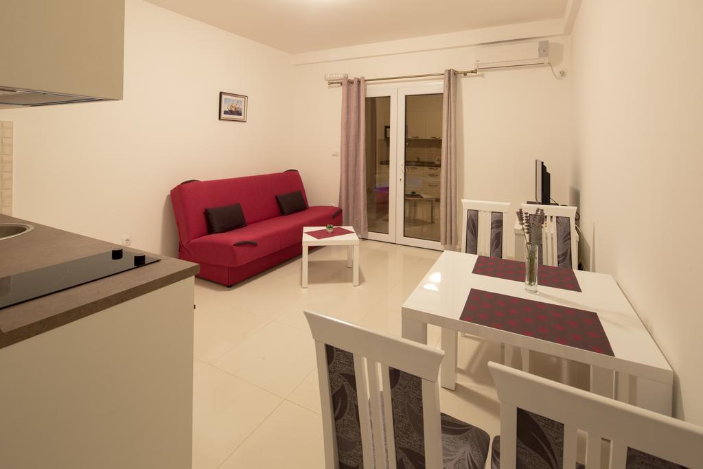 Apartments Raskovic Радановичи Экстерьер фото