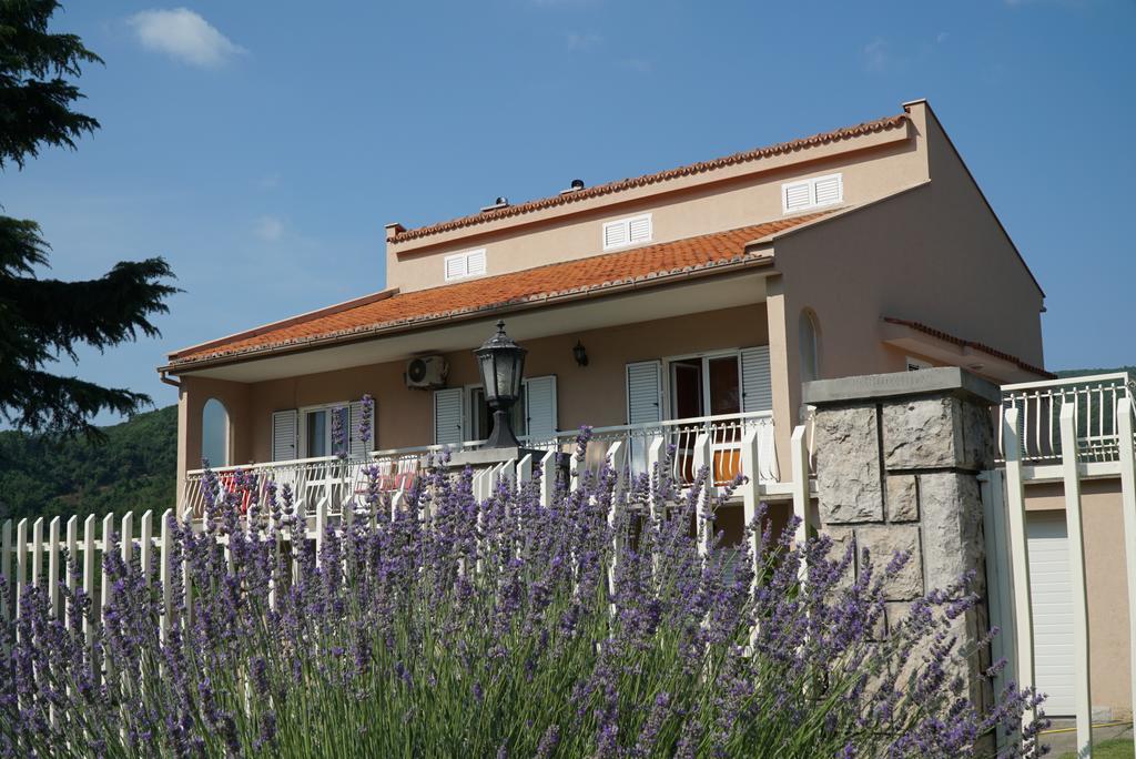 Apartments Raskovic Радановичи Экстерьер фото